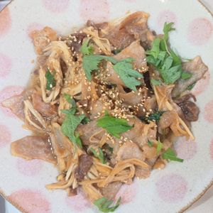 milkの作ってみた!投稿(ご飯もお酒も進む♡『豚肉と大葉の甘酢漬け』簡単めちゃうま🥰)