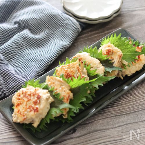 【味噌風味のごぼう入りチキンバーグ】ヘルシーで食感も楽しめる