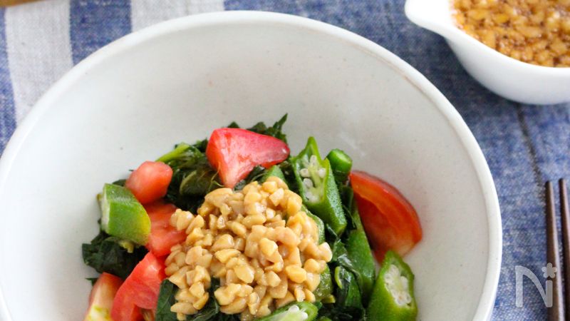 旬おかず 納豆ドレッシングで食べる モロヘイヤのサラダ By 松田みやこ レシピサイト Nadia ナディア プロの料理家のおいしいレシピ