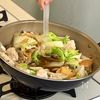 【白菜と鶏つくねと厚揚げのうま煮】楽ウマ早っ♪ワンパンの工程5