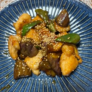 チョコぴょんの作ってみた!投稿(彼絶賛の愛されおかず♡『鶏むね肉となすの甘酢炒め』)