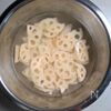 れんこんのネギだく梅おかか和え│シャキシャキさっぱりおかずの工程1