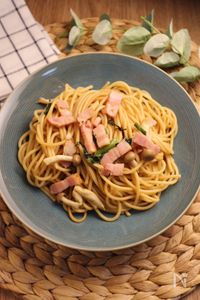 ベーコンとほうれん草のバター醤油パスタ