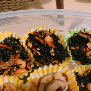 にやちゅーの作ってみた!投稿(【冷凍おかず】常備菜の定番！ひじきと蒸し大豆の煮物)