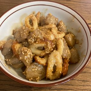 くだもの大好き🧡の作ってみた!投稿(地味にうまい!\こんにゃくとちくわのごま味噌煮/)