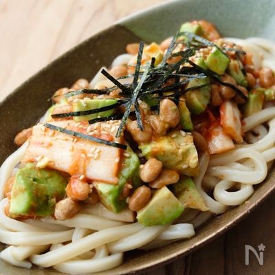 【キムチアボカド納豆の冷やしうどん】栄養たっぷり×スピード飯