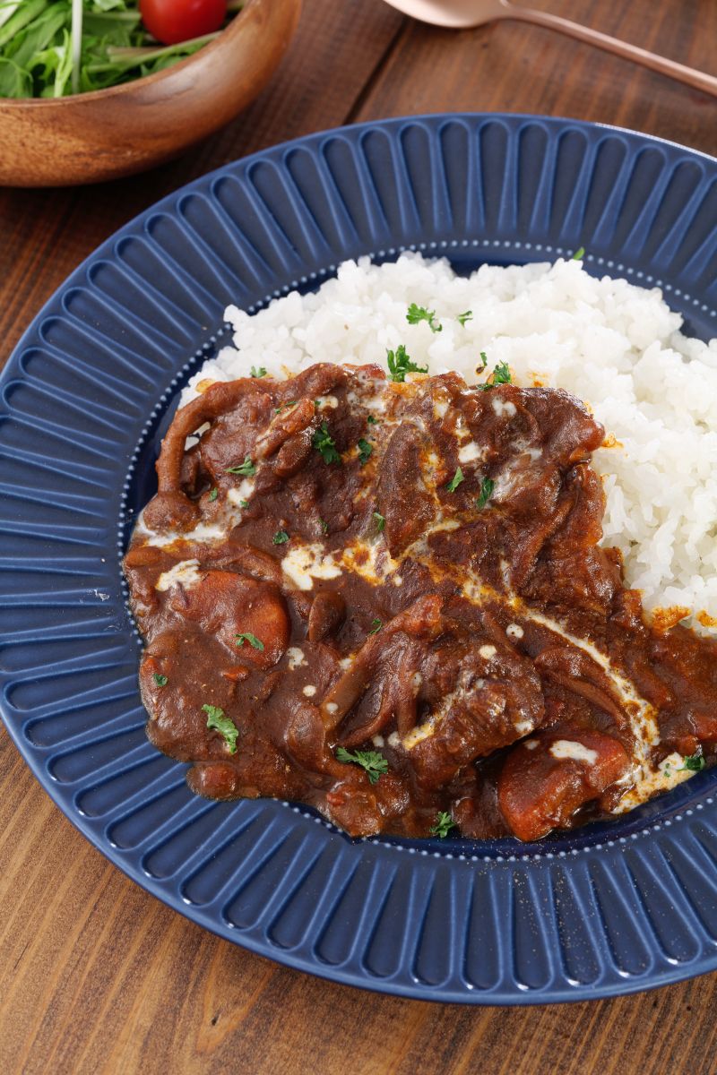 牛すね肉をじっくり煮込んだ 週末のごちそう欧風カレー レシピサイト Nadia ナディア プロの料理家のおいしいレシピ