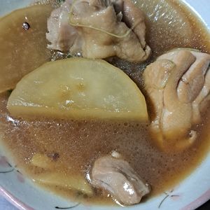 ミナの作ってみた!投稿(【我が家自慢の味しみ鶏大根】10分煮るだけ☆作り置きにも♪)