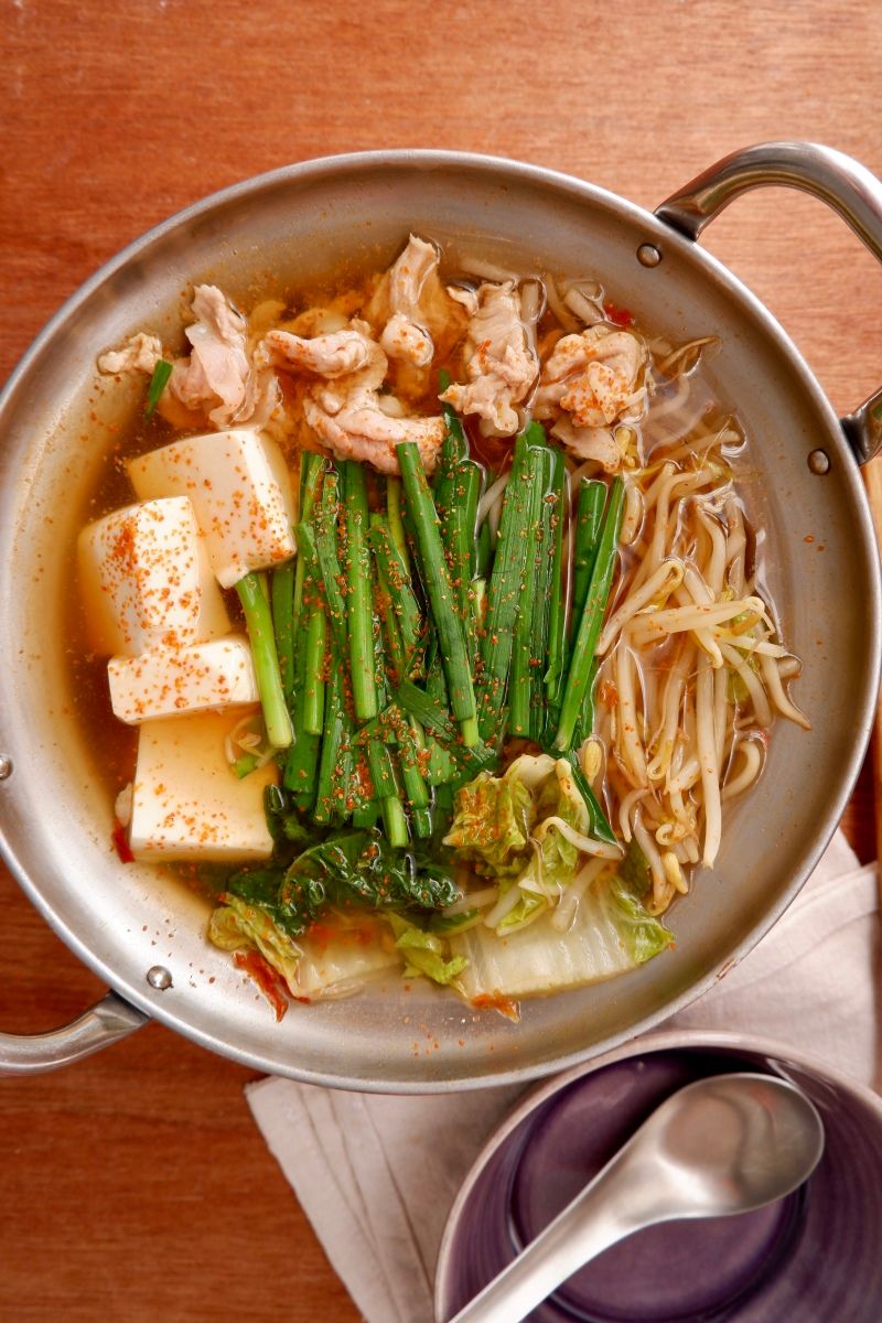 うまピリ辛 豚ニラもやしの豆板醤鍋 レシピサイト Nadia ナディア プロの料理家のおいしいレシピ