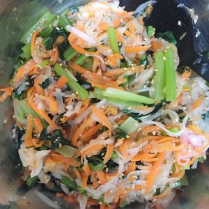 ゆーゆの作ってみた!投稿(大根とカニカマの3色ナムル【#作り置き#ポリ袋＃塩茹で不要】)