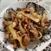 万福の作ってみた!投稿(【豚こま玉ねぎの生姜焼き】家計にやさしい柔らかお肉のおかず)