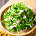 5分で完成！【豆苗とハムの旨塩サラダ】調味料3つで簡単♩