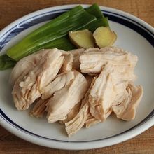 レンジで簡単♪鶏むね肉でしっとり蒸し鶏 