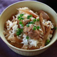 鶏ごぼうの混ぜごはん