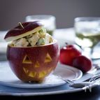 ハロウィン風 りんごとセロリのサラダ