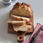 クイックブレッド（ハム＆チーズ）。