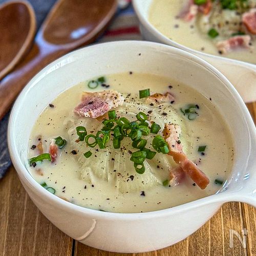 衝撃的に美味しい《新玉丸ごと♡豆乳和風スープ》