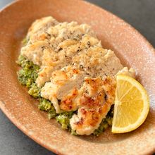 ソースもワンパンで♪【むね肉のブロッコリージェノベーゼ】
