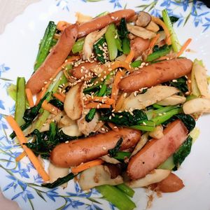 milkの作ってみた!投稿(味付けは塩胡椒のみ♪ウィンナーの旨味を味わうシンプルソテー♪)