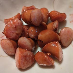 たりおの作ってみた!投稿(ビールがススム！ピリ辛ソーセージ炒め)