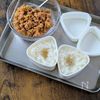 「豚みそ三角おにぎり」新米にジュワッと♡の工程3
