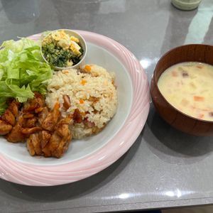 1585827の作ってみた!投稿(炊飯器でワンプレート！バーベキューチキンとバターピラフ)
