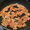 さっぱりガッツリおかず♪「カリカリ豚こま肉の梅おろしダレ」の工程3
