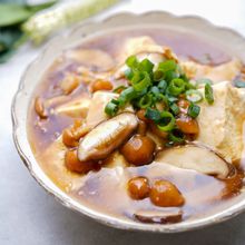肌寒い日に♪きのこあんかけ崩し豆腐
