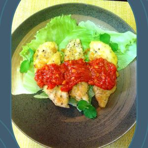 チョロリスの作ってみた!投稿(【ささみのピカタ】ガーリックトマトソースの褒められおかず♡)