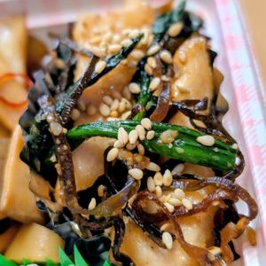 まゆのの作ってみた!投稿(【ささみとほうれん草のパパッと炒め】ごまの風味と塩昆布の旨味)