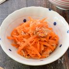 旨みたっぷり！にんじんとツナのきんぴら