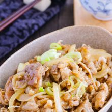肉食系男子大喜び♡甘辛お箸がとまらない♪【豚の生姜焼き丼】