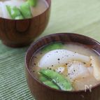 【動画あり】新玉ねぎとスナップえんどうのお味噌汁