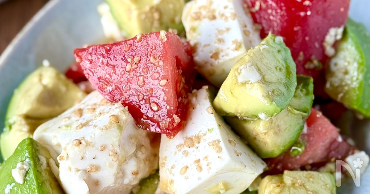 切って混ぜるだけ！5分で完成【アボカドとトマトと豆腐サラダ】