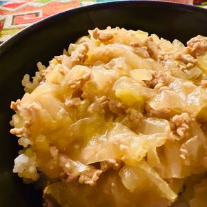 こめちゃんの作ってみた!投稿(10分煮るだけ！ぱぱっと美味しい「大根とひき肉の餡かけご飯」)