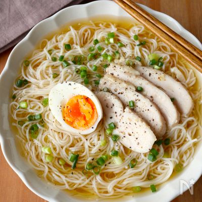5分で完成【激旨!鶏だし醤油冷やしそうめん】胡麻油香る♩