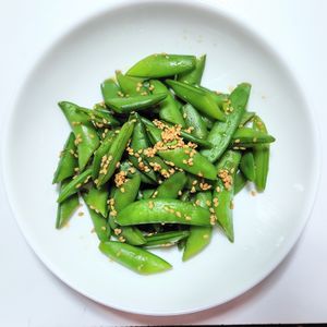 ふうかの作ってみた!投稿(『スナップエンドウの胡麻和え』シャキシャキ食感♡3分簡単副菜)
