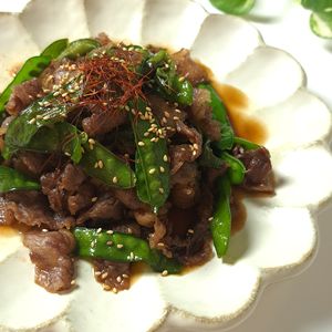 とのちゃまの作ってみた!投稿(【私の大好物♡︎絹さやと牛肉の甘辛炒め】ご飯がすすむ／母の味)