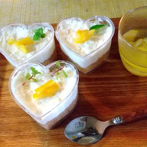 チョロリスの作ってみた!投稿(混ぜて冷やすだけ！ミニチーズケーキ)