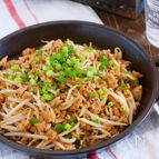 シャキシャキ♪『もやしとひき肉のスタミナ味噌炒め』