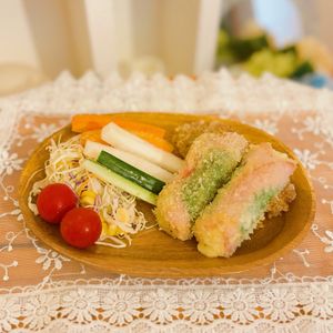 タツノオトシゴの作ってみた!投稿(サクうま！大葉チーズのロールハムカツ)