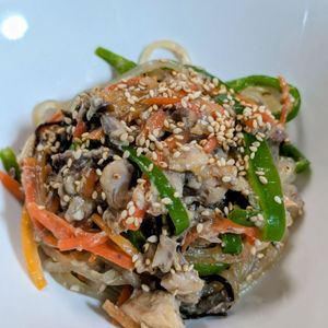 まゆのの作ってみた!投稿(安旨簡単！ごはんがおいしいおかず♡【サバ缶しらたき野菜炒め】)