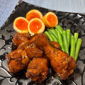 楽ラク手抜キッチン🐶🐾の作ってみた!投稿(照りてり♪味しみ【鶏手羽元のコクうま煮】)