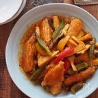 鶏手羽中とごろごろ野菜のチリソース炒め