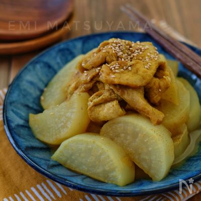 レンジで出来ちゃう!*カレー風味大根と油揚げの煮物*無水調理