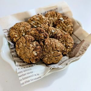 はなの作ってみた!投稿(材料3つ！きな粉オートミールクッキー【小麦粉なし】)