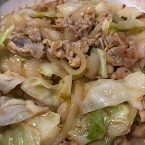 1527104の作ってみた!投稿(ご飯進む♡『キャベツと豚こまのとろたま味噌炒め丼』)