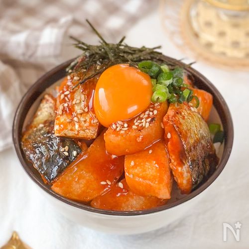 甘辛ダレでごはん止まらない✨やみつき【サバと長芋の韓国風丼】