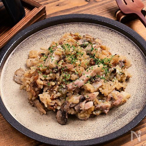 がっつり濃厚「ポルチーニと豚バラチーズ釜飯」