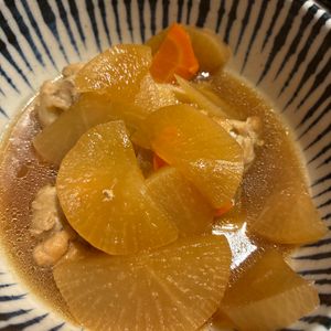 1169387の作ってみた!投稿(【じゅわっとやわらか♡手羽元と大根の煮物】時短にしみしみ♡)
